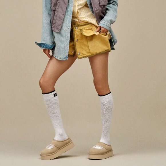 UGG Women's Bea Mary Jane - Picture 1 of 4
